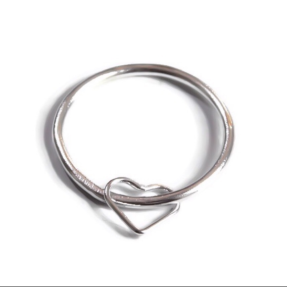 (2-13) 925 Sterling Silver Anxiety/Fidget Ring with Heart Shaped Sliding Charm - Picture 3 of 8